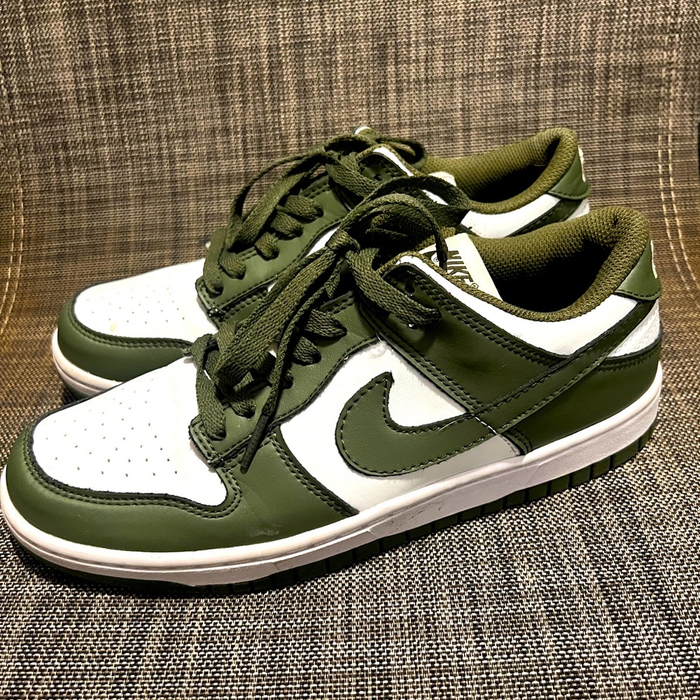 Nike Men's Green and White Sneakers